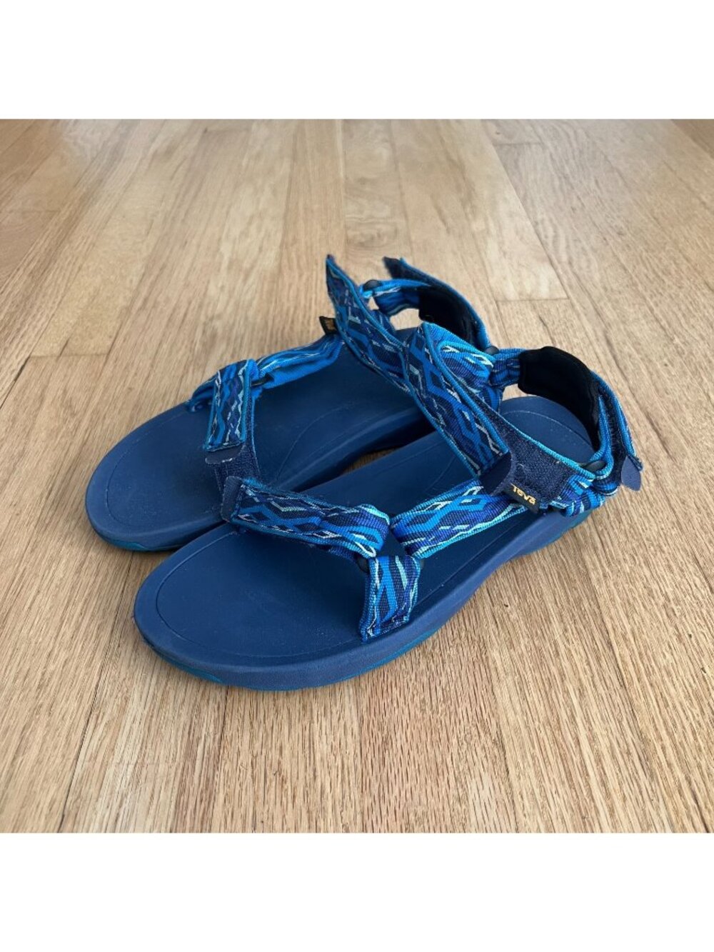 Teva Kid's Hurricane XLT2 Hiking Sandals Blue Big Kid/Youth Size 6